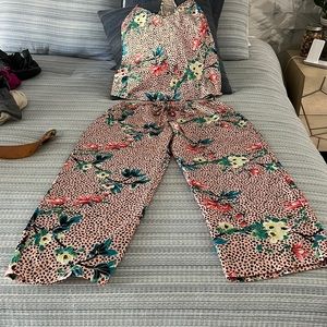 In Bloom by Jonquil pajama set. Camisole top/cropped bottoms. SM new w/o tags